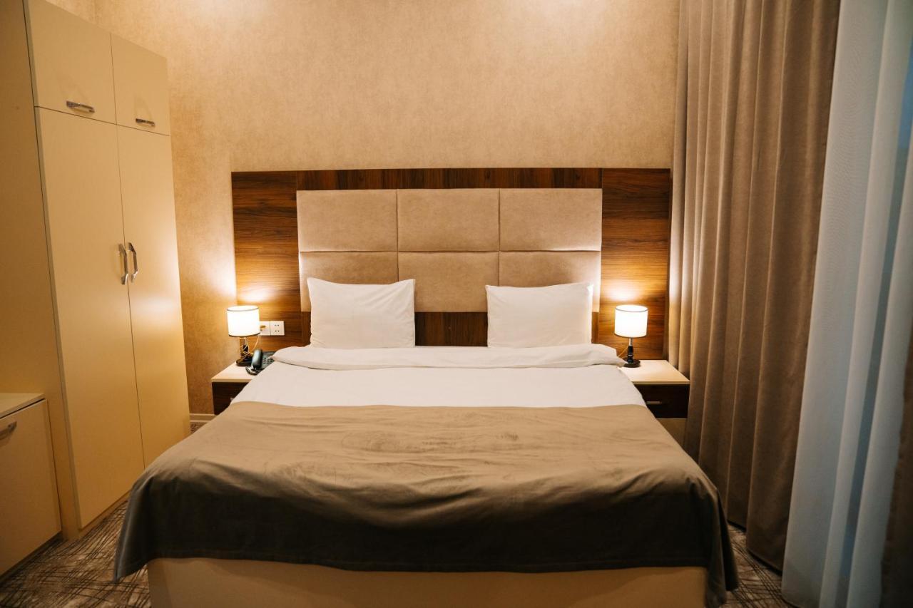 The Clocktower Hotel 바쿠 외부 사진