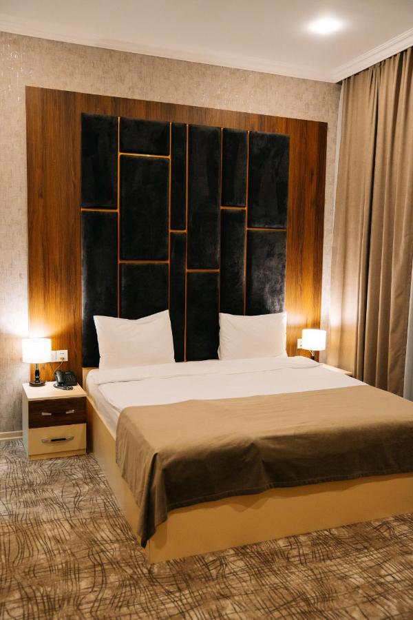 The Clocktower Hotel 바쿠 외부 사진