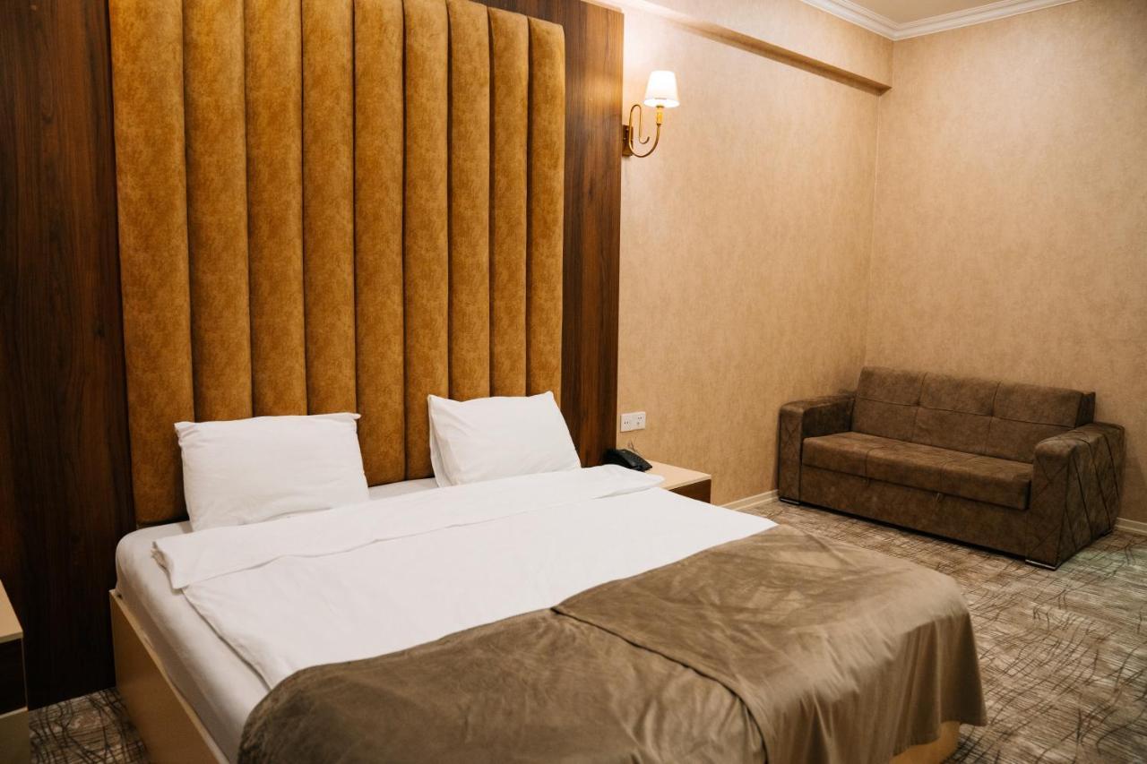 The Clocktower Hotel 바쿠 외부 사진