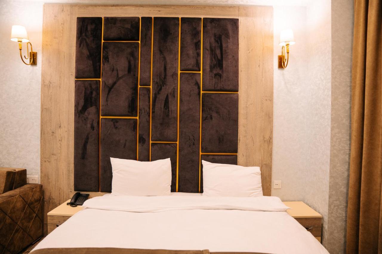 The Clocktower Hotel 바쿠 외부 사진