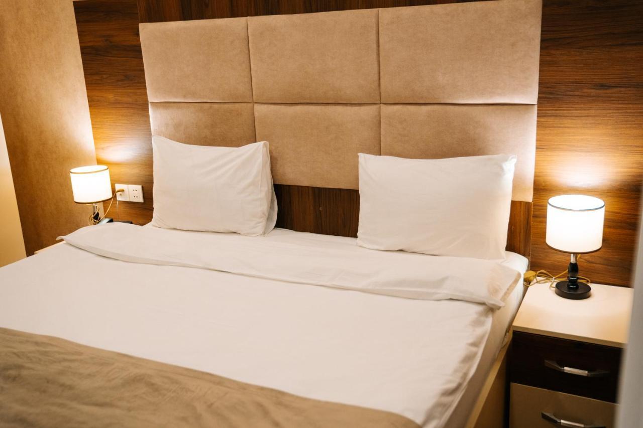 The Clocktower Hotel 바쿠 외부 사진