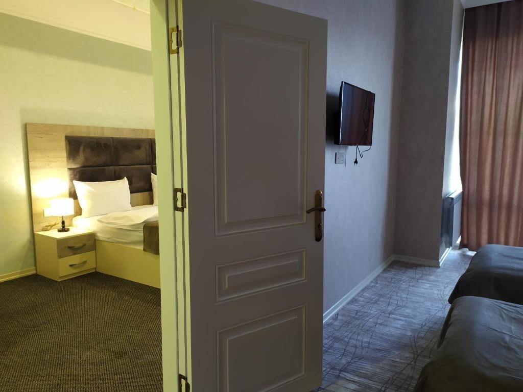 The Clocktower Hotel 바쿠 외부 사진